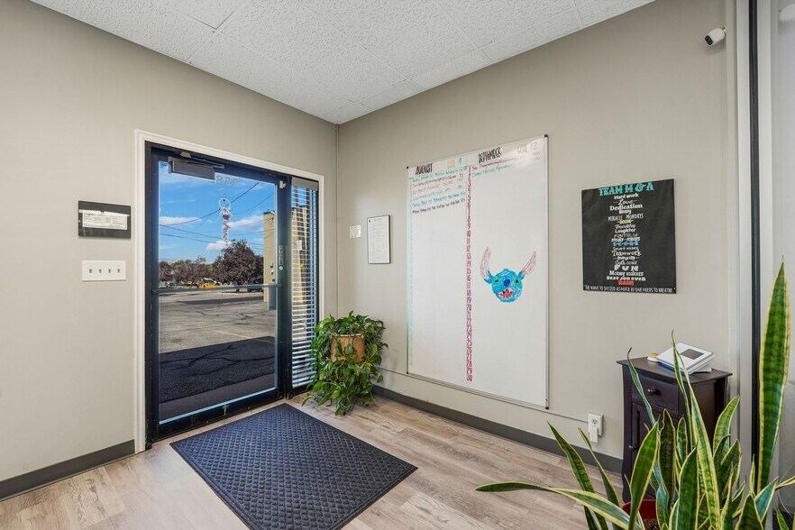 More Photos Of 3585 S Washington Blvd, Ogden Office For Sale