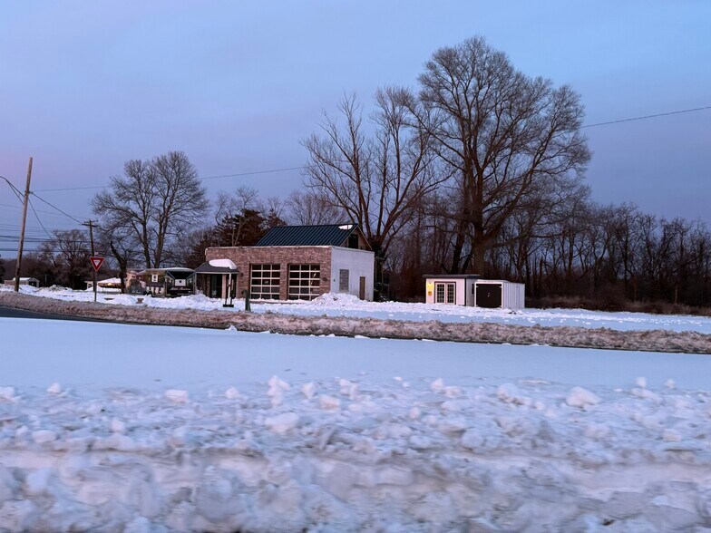 More Photos Of 2000 Hwy 34, Wall Township Auto Repair For Sale