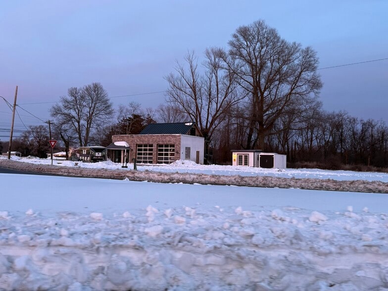More Photos Of 2000 Hwy 34, Wall Township Auto Repair For Sale