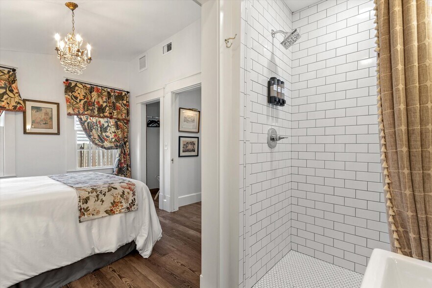 More Photos Of 16 Locust St, Saint Augustine Specialty For Sale