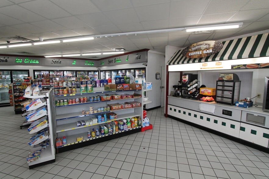 More Photos Of 600 Milwaukee Rd, Clinton Service Station For Sale