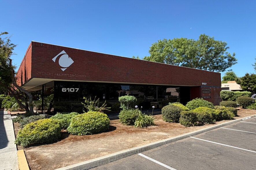 Primary Photo Of 6107 N Fresno, Fresno Medical For Lease