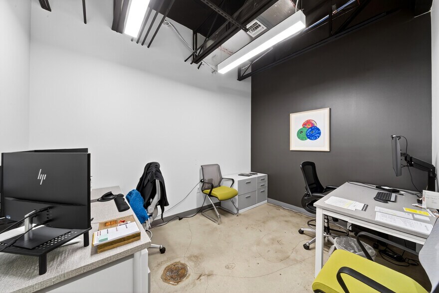 More Photos Of 7630 Biscayne Blvd, Miami Office For Lease