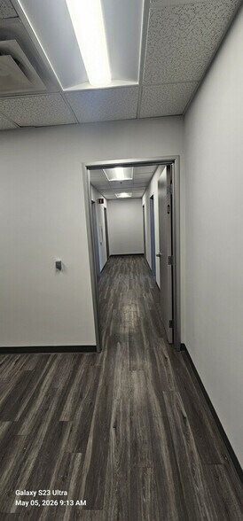 More Photos Of 18040 Sherman Way, Reseda Medical For Lease