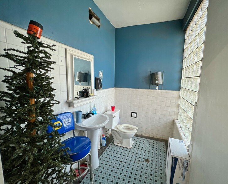 More Photos Of , Nitro General Retail For Sale