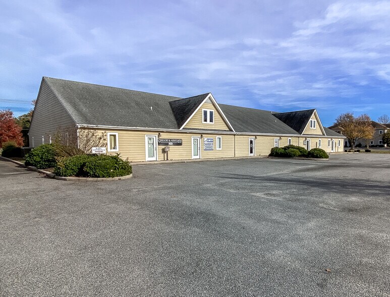 More Photos Of 111 Currituck Commercial Dr, Moyock Office For Sale