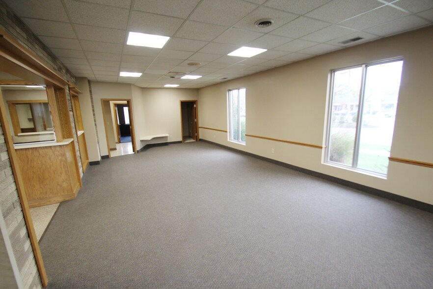 More Photos Of 223 N Main St, Rittman Office For Lease