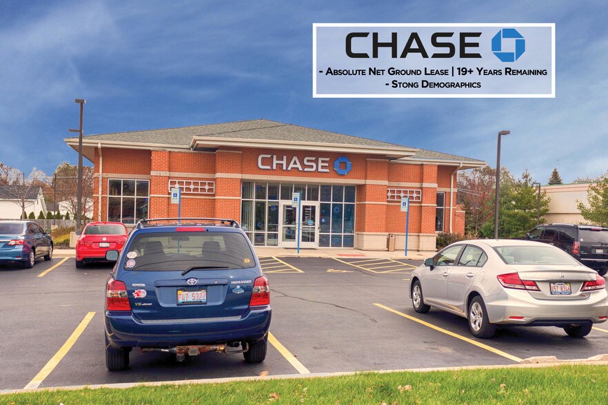 More Photos Of 2030 E Grand Ave, Lindenhurst Freestanding For Lease