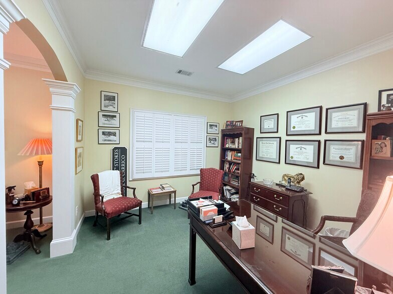 More Photos Of 500 Sun Valley Dr, Roswell Office For Sale