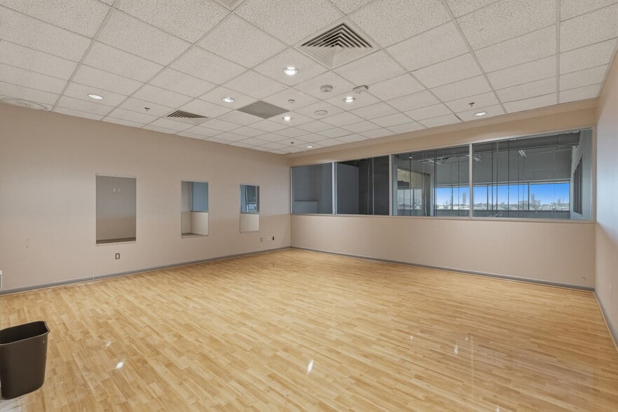 More Photos Of 5999 Savoy Dr, Houston Schools For Sale