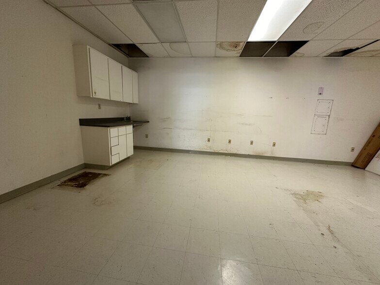 More Photos Of 2550 Fair Oaks Blvd, Sacramento Unknown For Lease