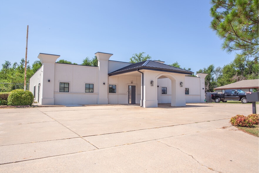 Primary Photo Of 20 W Highway 130, Newcastle General Retail For Sale