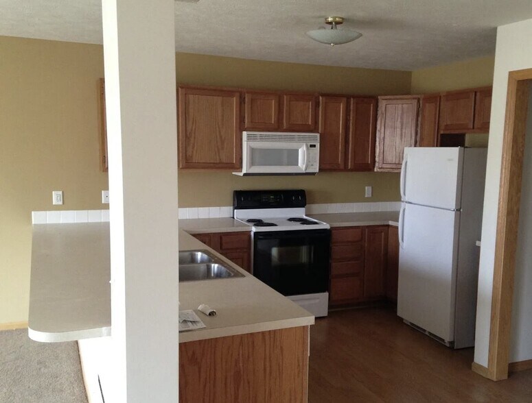 More Photos Of 6241 Whitewater Ln, Lincoln Specialty For Sale