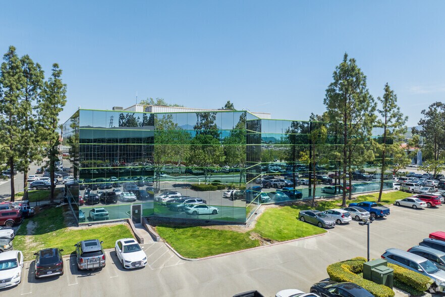 More Photos Of 225 W Hospitality Ln, San Bernardino Unknown For Lease