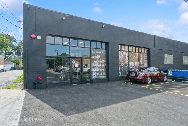 More Photos Of 6122 N Clark St, Chicago Manufacturing For Sale