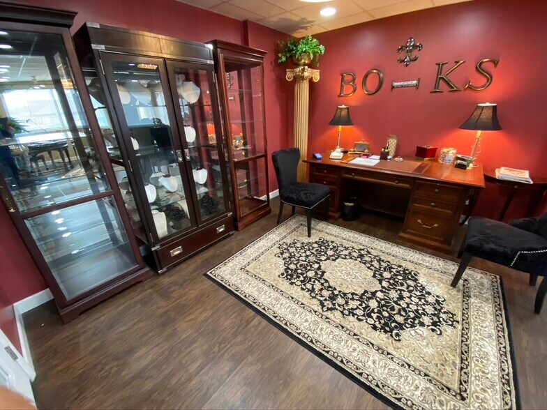 More Photos Of 270 Regency Ridge Dr, Dayton Office For Lease