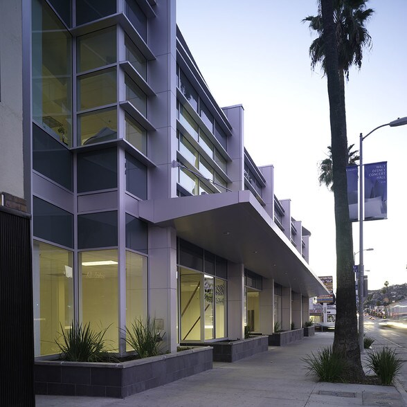 More Photos Of 7288 Sunset Blvd, Los Angeles Office For Lease