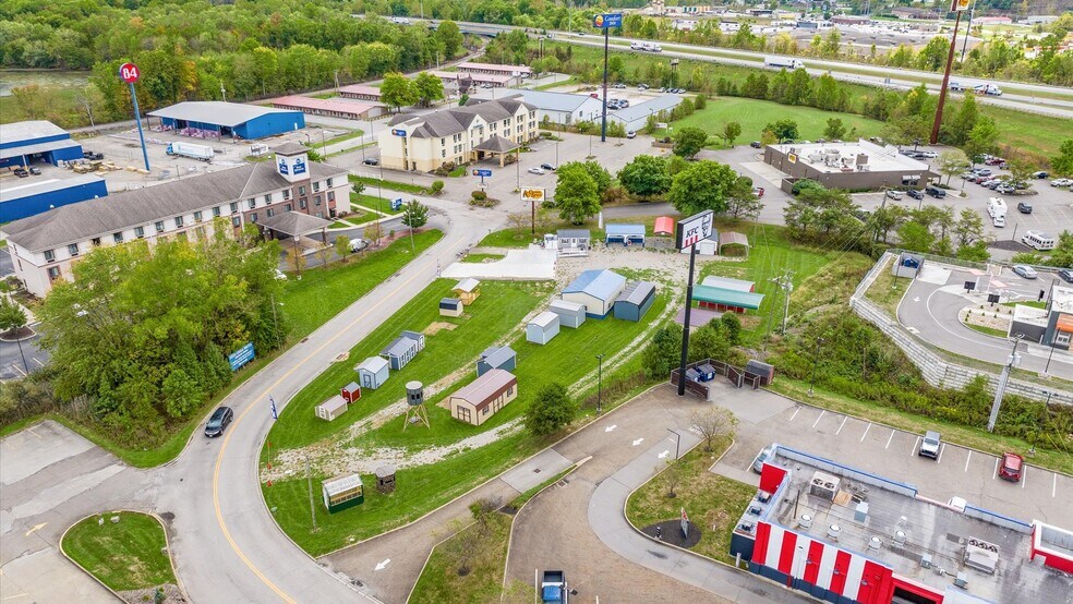 More Photos Of 2309 Southgate, Cambridge Land For Sale