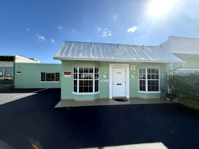 Primary Photo Of 1518 SE 46th Ln, Cape Coral Office For Sale