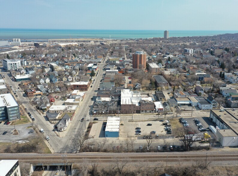 More Photos Of 207 E Lincoln Ave, Milwaukee Manufacturing For Sale