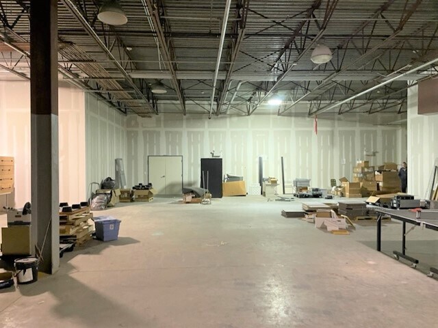 More Photos Of 4 Pin Oak Dr, Branford Industrial For Lease