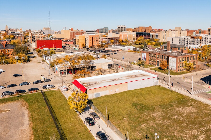 More Photos Of 3175 Cass Ave, Detroit Storefront For Lease