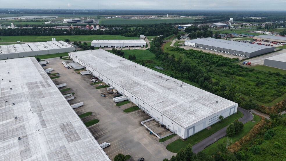 More Photos Of 1870 Grand Terre Ln, Port Allen Distribution For Lease