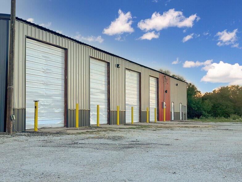 Primary Photo Of 2901 E Hwy 80, Abilene Warehouse For Lease