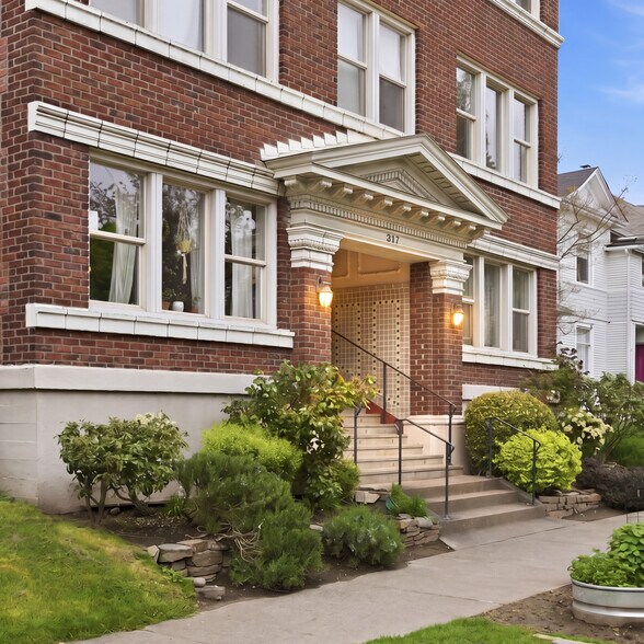 More Photos Of 317 18th Ave E, Seattle Apartments For Sale