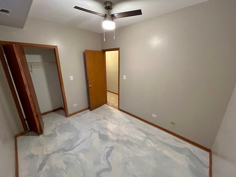 More Photos Of 5644 S Prairie Ave, Chicago Apartments For Sale