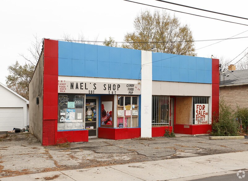 Primary Photo Of 2438-2440 Corunna Rd, Flint Storefront For Sale