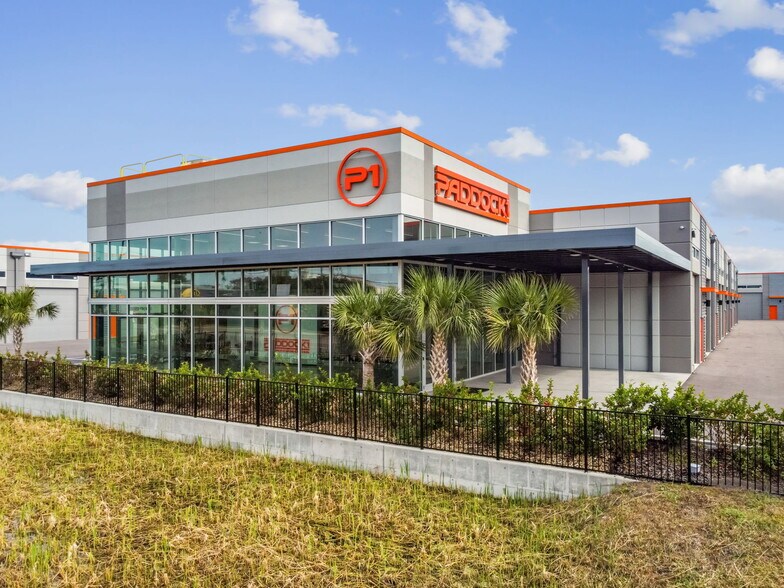 More Photos Of 1111 N 34th St, Tampa Self Storage For Sale