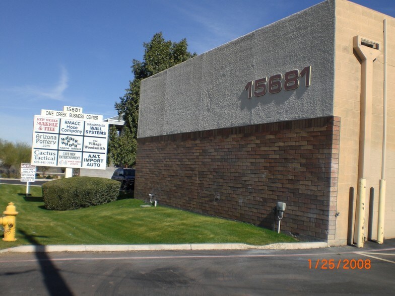 More Photos Of 15681 N Cave Creek Rd, Phoenix Warehouse For Lease