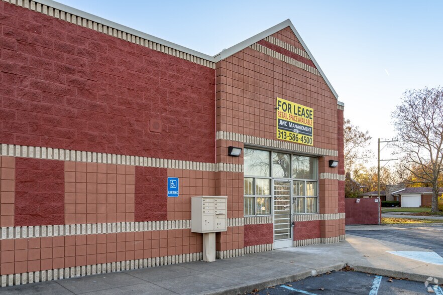More Photos Of 2300 S Schaefer Hwy, Detroit Storefront For Sale