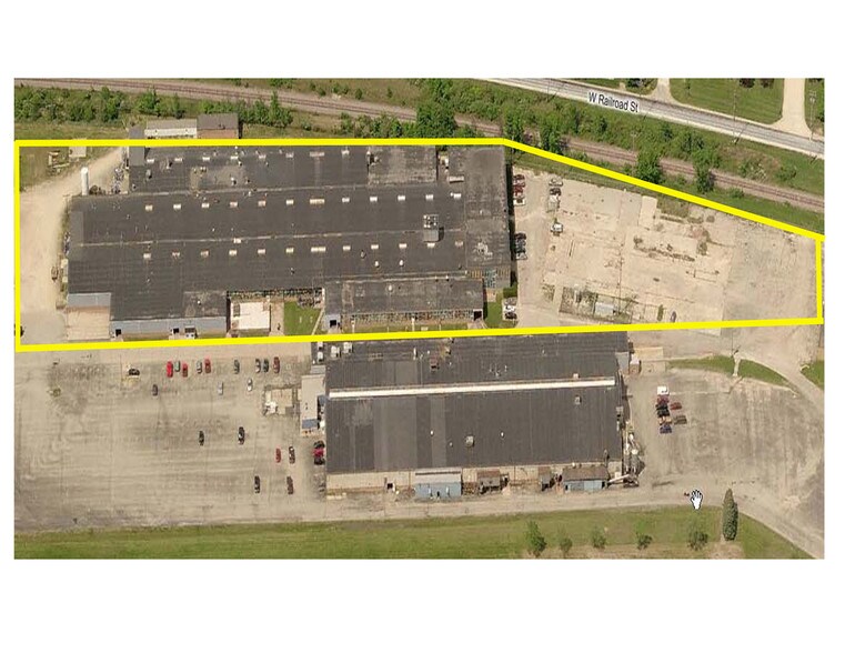 More Photos Of 300 N West St, Marengo Manufacturing For Lease