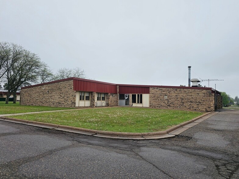 Primary Photo Of 522 11th SE Ave, Cambridge Office For Lease