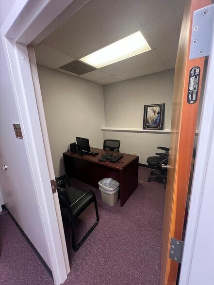 More Photos Of 320 E Lee Ave, Yadkinville Medical For Sale