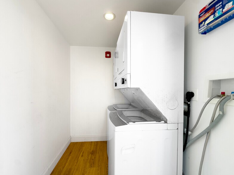 More Photos Of 5100 Atlantic Ave, Wildwood Hotel For Sale