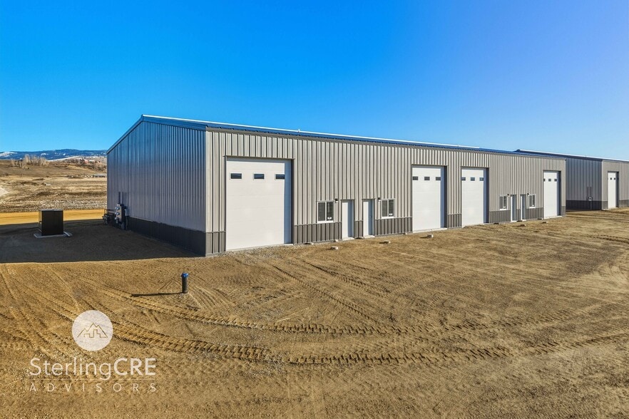 More Photos Of 422 Industry Loop, Stevensville Manufacturing For Lease