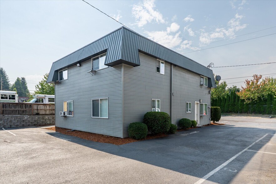 More Photos Of 1016 NE 86th St, Vancouver Multifamily For Sale