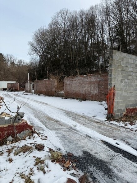 More Photos Of 123 Laurel St, Jim Thorpe Industrial For Sale