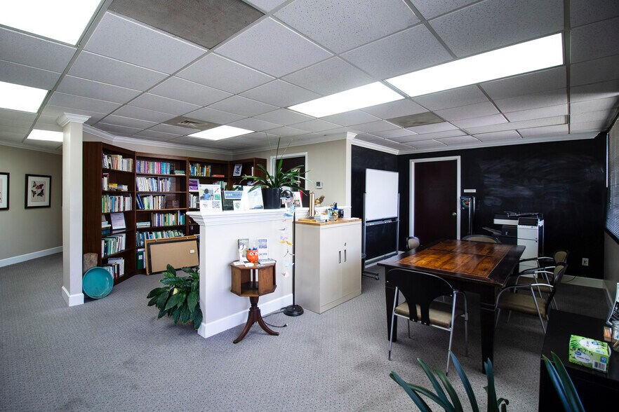 More Photos Of 3720 4th Ave S, Birmingham Medical For Lease