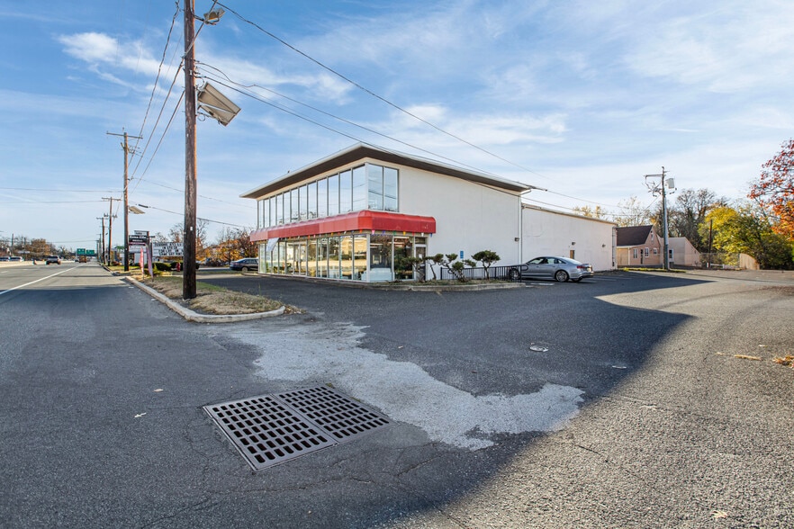 More Photos Of 482 Rt-38, Maple Shade Township Freestanding For Sale