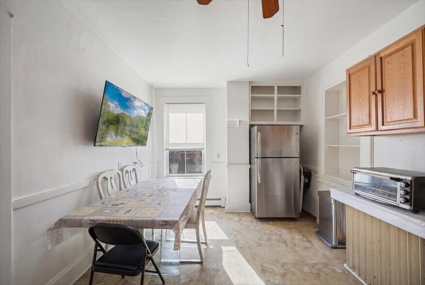 More Photos Of 49 LAKE St, West Harrison Restaurant For Sale