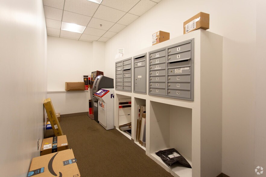 More Photos Of 179 Lincoln St, Boston Office For Sale