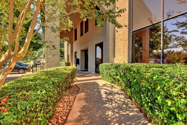 More Photos Of 10816 Crown Colony Dr, Austin Office For Lease