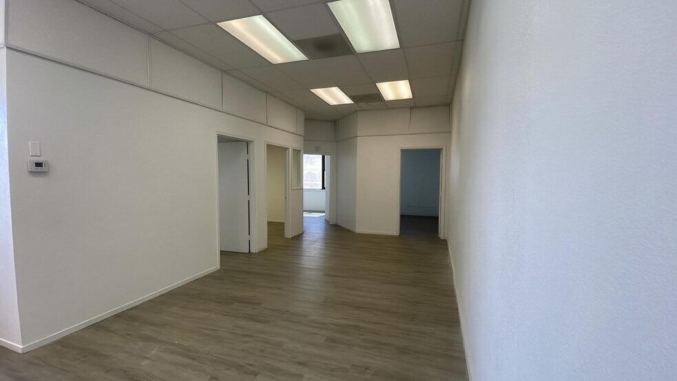 More Photos Of 7746 Lorraine Ave, Stockton Service For Sale