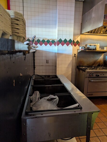 More Photos Of 14708 Hiram Clarke Rd, Houston General Retail For Lease
