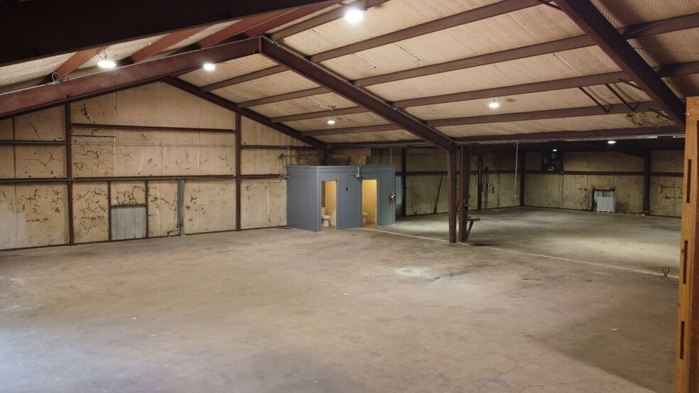 More Photos Of 25232 Hardin Store Rd, Magnolia Manufacturing For Lease