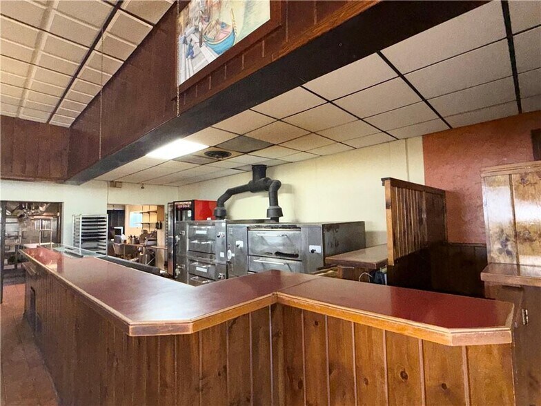 More Photos Of 24 Oneida St, Oneonta Restaurant For Sale